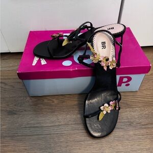 BP Sweet Pea Lea. Black Leather Floral Women's Sandals. Size 8.5. New.